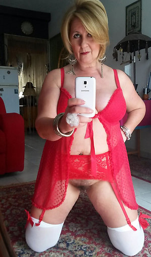 Inexperienced old lady sexy selfies pictures