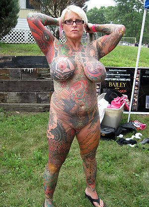 Pretty women with sexy tattoos - Naked Mature Photos.com