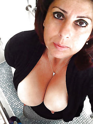 Horny mature selfshots porn pics