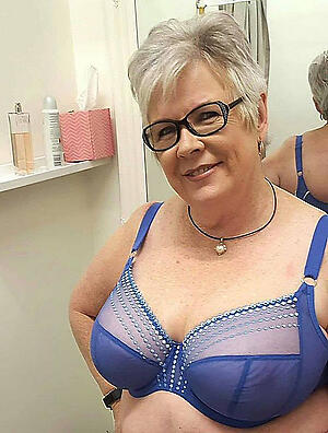 Unconforming porn sexy mature bra tgp