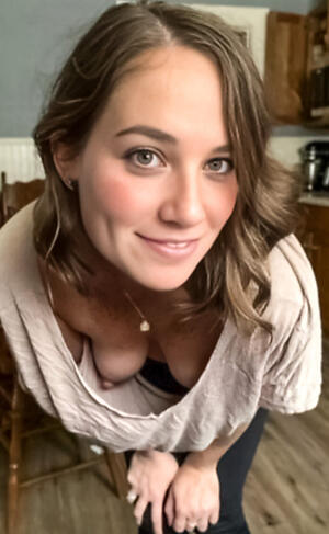 Hot mature milf moms updated weekly pics