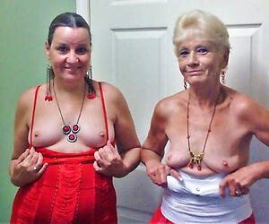 Granny mature sapphist erotic pics