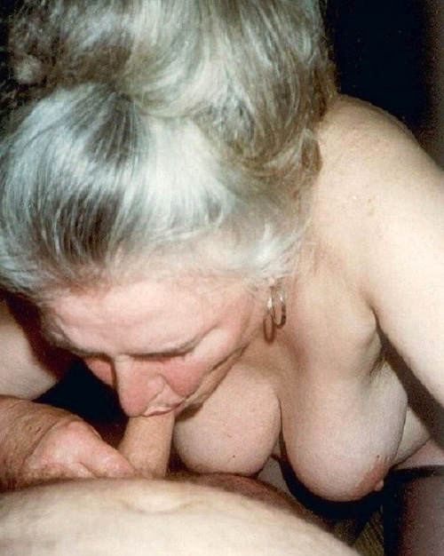 Slutty mature granny pussy - Naked Mature Photos.com