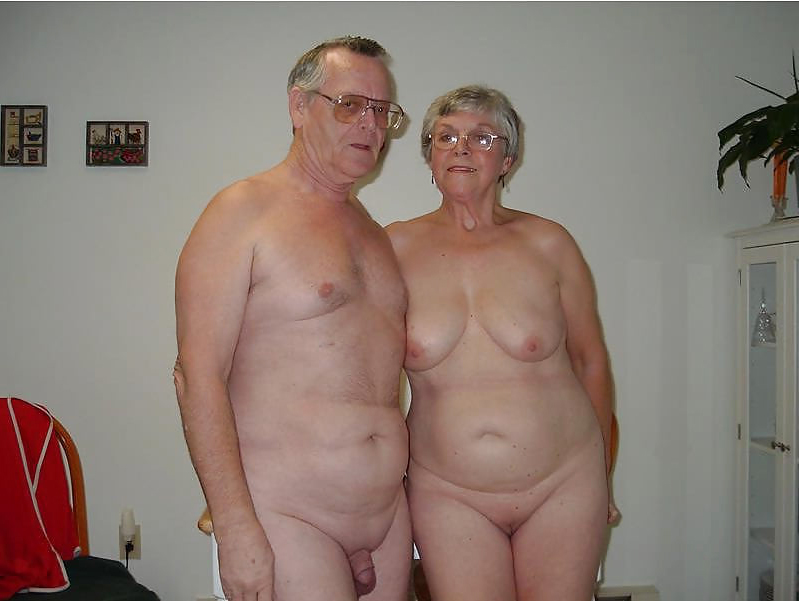 Mature Nudist Couple - Amateur nude old couples - Naked Mature Photos.com